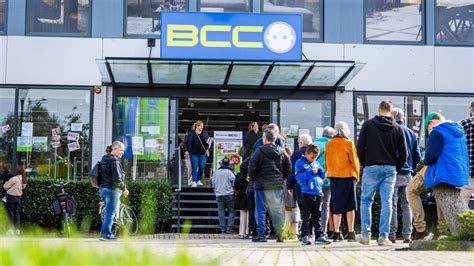 Failliet BCC sluit webshop, uitverkoop in de winkels